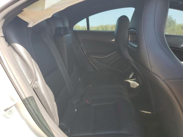 WDDSJ4EB4GN379918 - 2016 MERCEDES-BENZ CLA 250 白色 照片 10