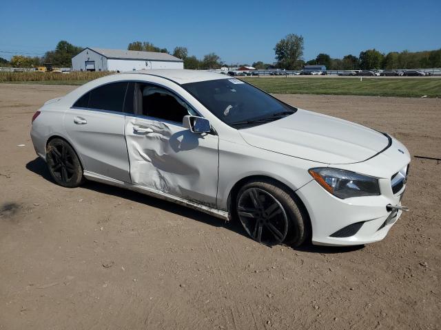 WDDSJ4EB4GN379918 - 2016 MERCEDES-BENZ CLA 250 白色 照片 4