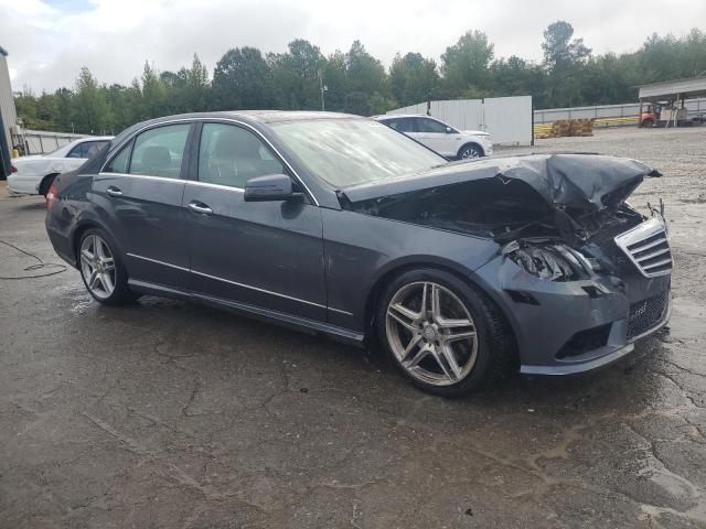 WDDHF7CB0BA396571 - 2011 MERCEDES-BENZ E 550 BLACK photo 4
