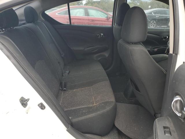 3N1CN7APXJK402544 - 2018 NISSAN VERSA S WHITE photo 10