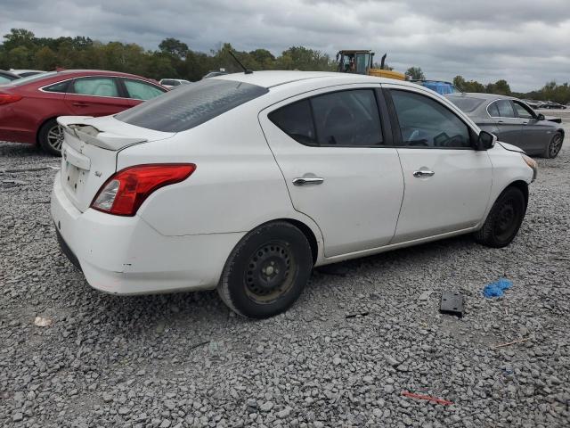 3N1CN7APXJK402544 - 2018 NISSAN VERSA S WHITE photo 3