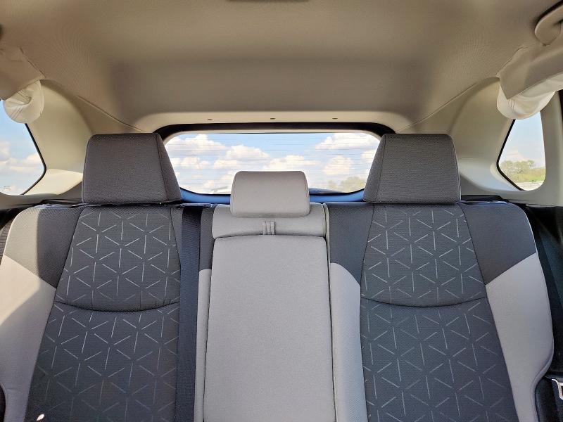 4T3RWRFV2SU183512 - 2025 TOYOTA RAV4 XLE Gümüş foto 10