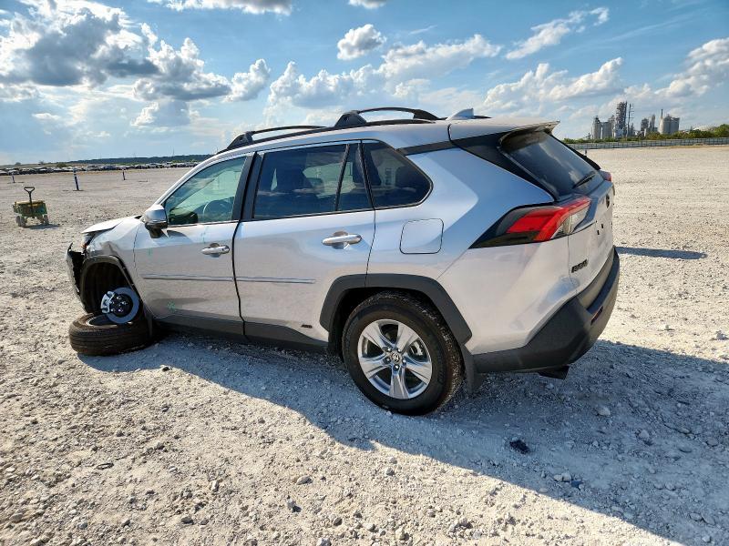 4T3RWRFV2SU183512 - 2025 TOYOTA RAV4 XLE Gümüş foto 2