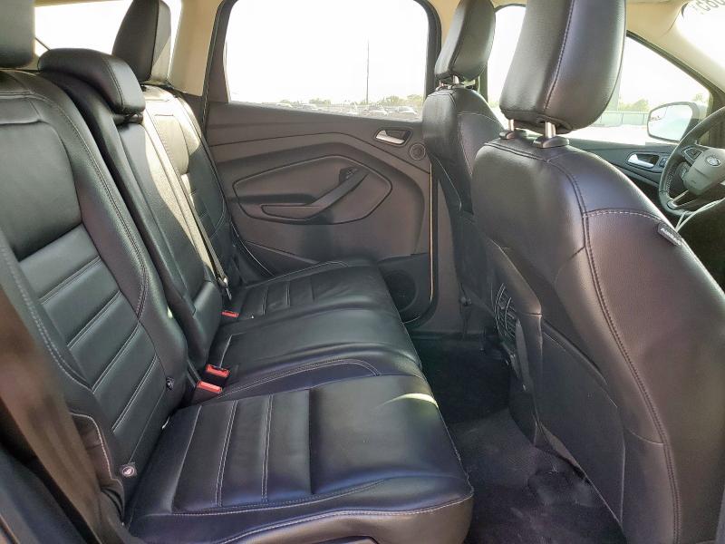 1FMCU0J91JUB72431 - 2018 FORD ESCAPE TITANIUM GOLD photo 11