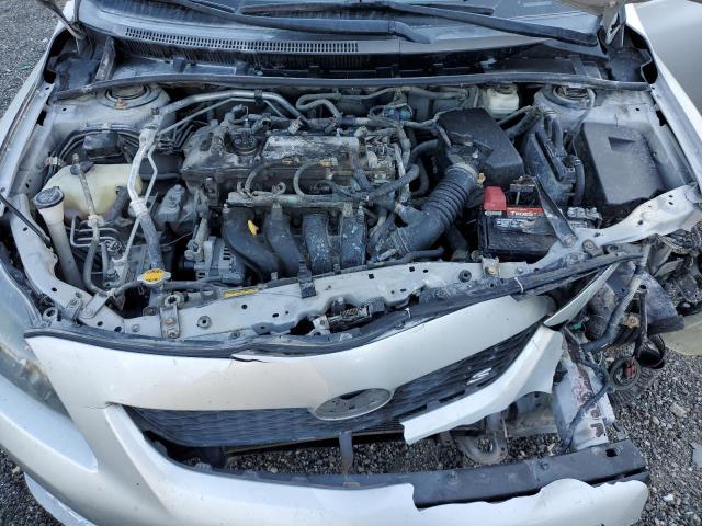 1NXBU4EE6AZ383781 - 2010 TOYOTA COROLLA BASE فضي صورة 11