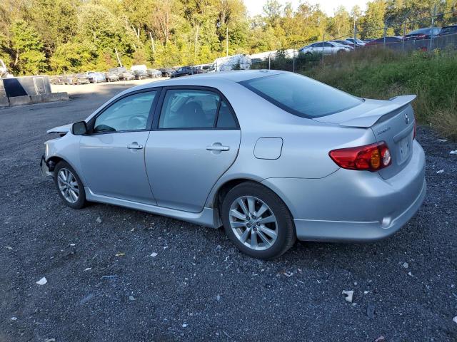 1NXBU4EE6AZ383781 - 2010 TOYOTA COROLLA BASE فضي صورة 2