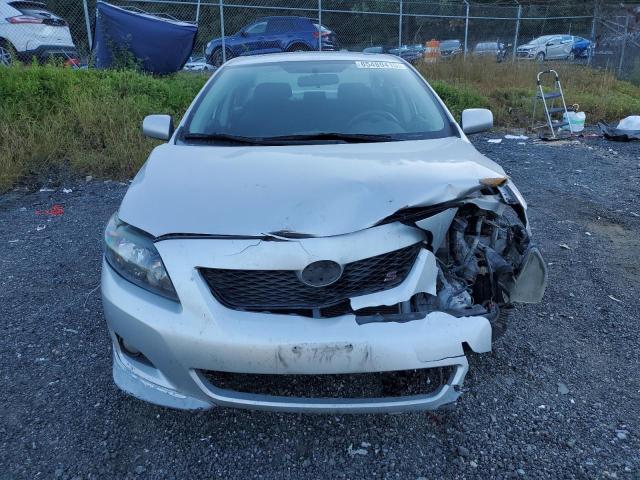 1NXBU4EE6AZ383781 - 2010 TOYOTA COROLLA BASE فضي صورة 5