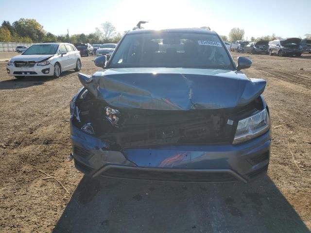 3VV3B7AX8JM117157 - 2018 VOLKSWAGEN TIGUAN SE Синий фото 5