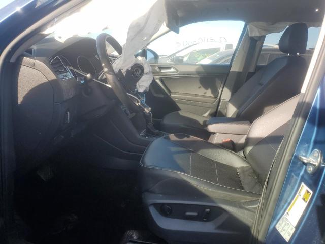3VV3B7AX8JM117157 - 2018 VOLKSWAGEN TIGUAN SE Синий фото 7
