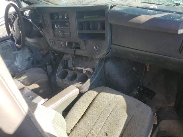 1GCWGFCF8F1259878 - 2015 CHEVROLET EXPRESS G2 WHITE photo 8