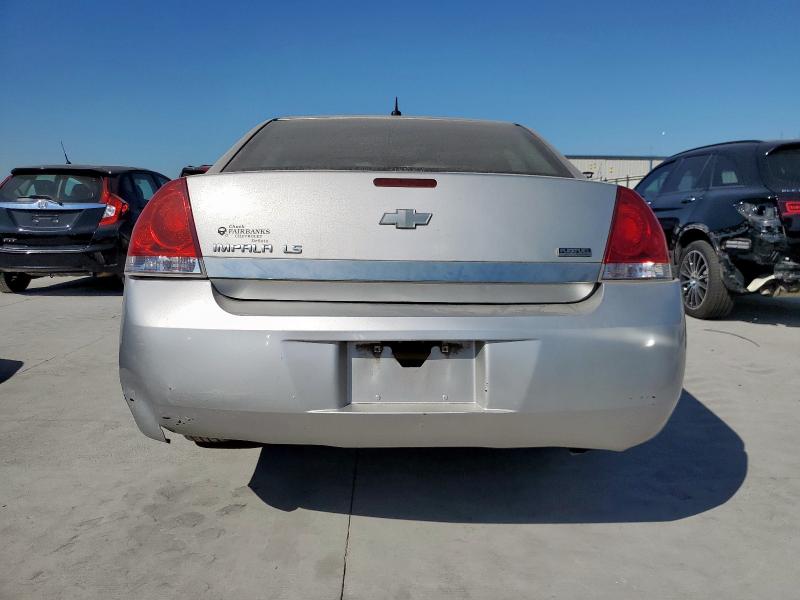 2G1WB57K891159884 - 2009 CHEVROLET IMPALA LS SILVER photo 6