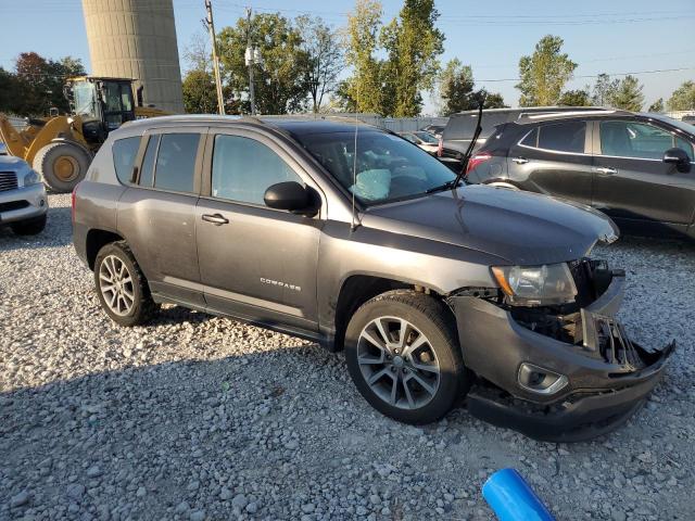 1C4NJDEB9GD790311 - 2016 JEEP COMPASS LATITUDE CHARCOAL photo 4