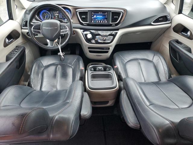 2C4RC1BG6JR119290 - 2018 CHRYSLER PACIFICA TOURING L BLACK photo 8