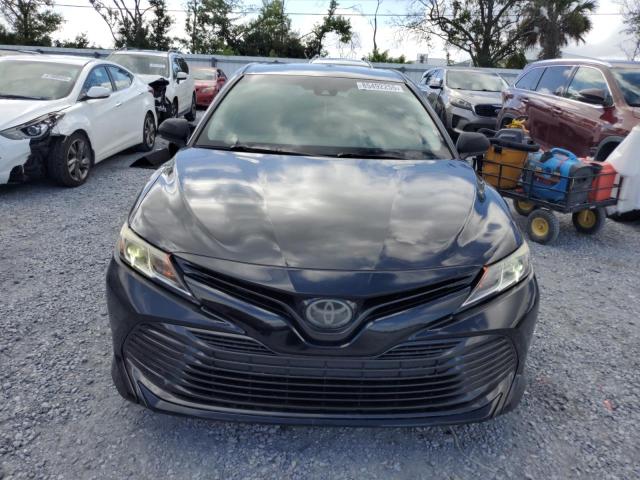 4T1B11HK2JU141241 - 2018 TOYOTA CAMRY L BLACK photo 5