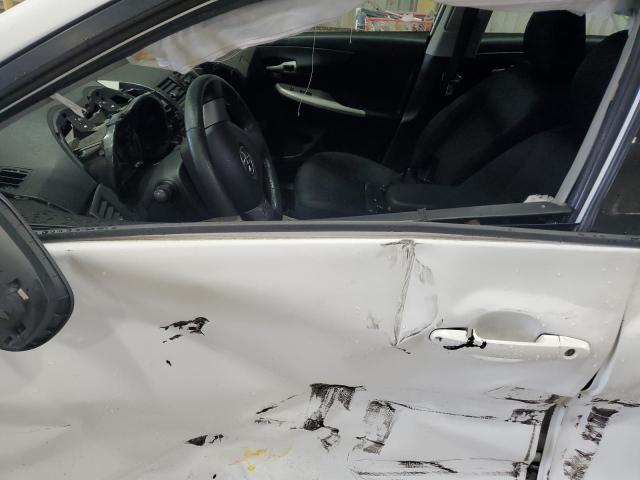 1NXBU4EE7AZ259860 - 2010 TOYOTA COROLLA BASE თეთრი ფოტო 13