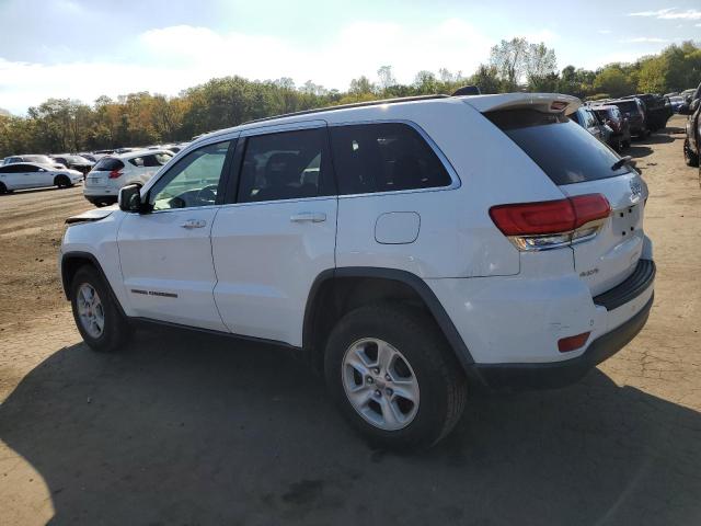 1C4RJFAGXHC842907 - 2017 JEEP GRAND CHER LAREDO WHITE photo 2