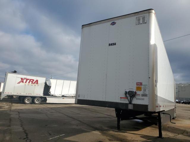 1UYVS2534N7449101 - 2022 UTILITY TL WHITE photo 2