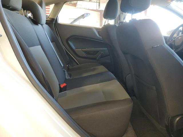 3FADP4AJ0JM126651 - 2018 FORD FIESTA S WHITE photo 10