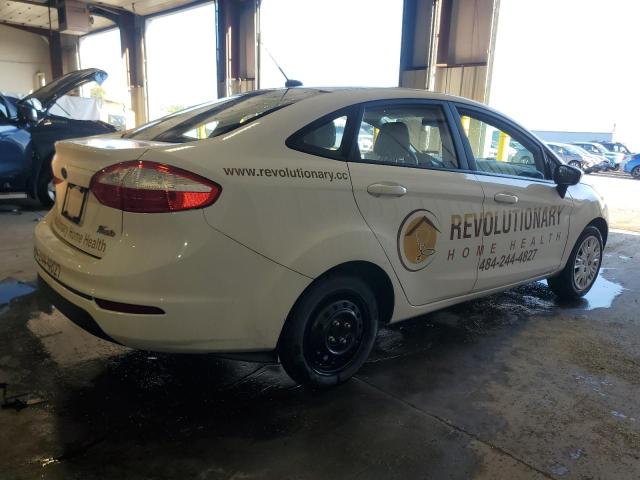 3FADP4AJ0JM126651 - 2018 FORD FIESTA S WHITE photo 3