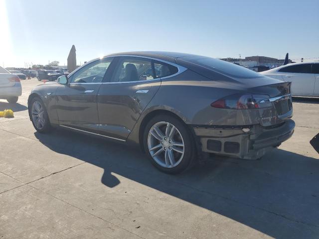 5YJSA1E10GF128974 - 2016 TESLA MODEL S GRAY photo 2
