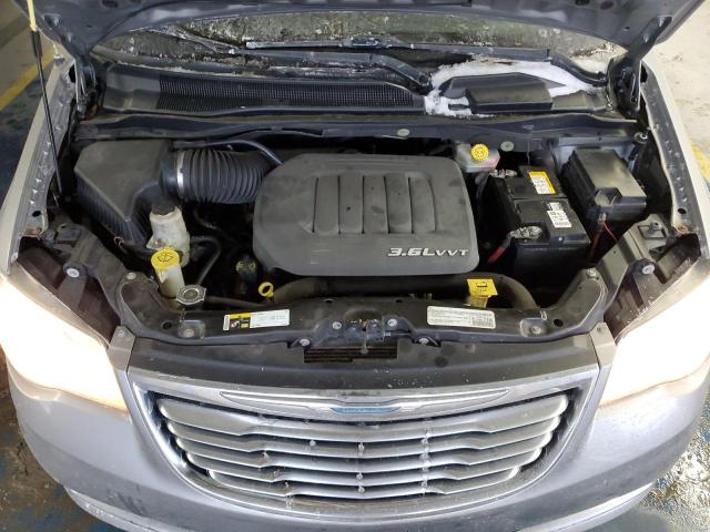 2C4RC1CG0FR611030 - 2015 CHRYSLER TOWN & COU TOURING L SILVER photo 12