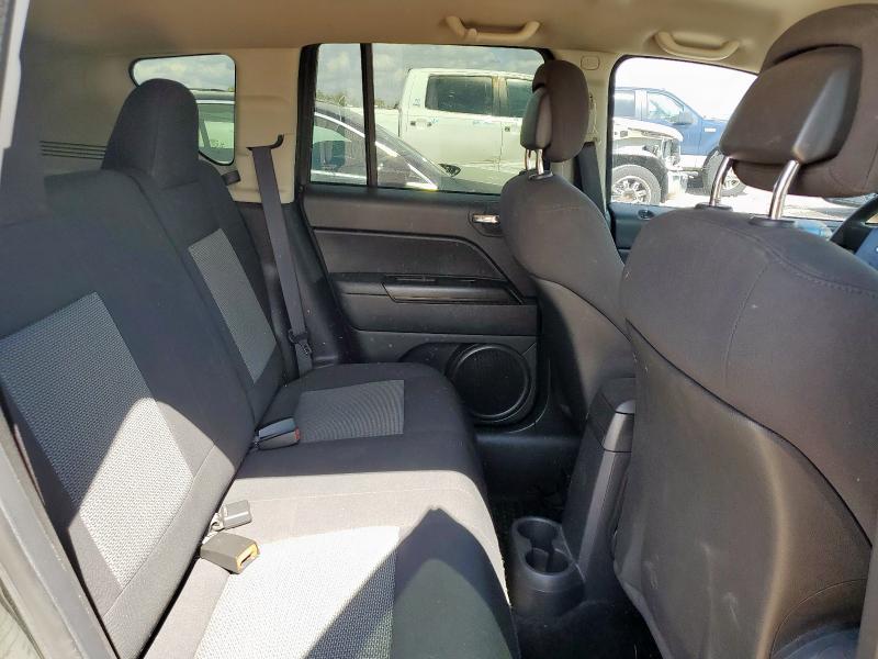 1J4NT4FA0AD659267 - 2010 JEEP COMPASS SPORT Grün Foto 10