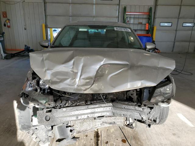 1VWBT7A32GC062703 - 2016 VOLKSWAGEN PASSAT SE SILVER photo 5