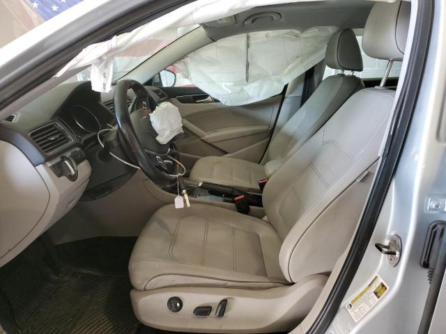 1VWBT7A32GC062703 - 2016 VOLKSWAGEN PASSAT SE SILVER photo 7