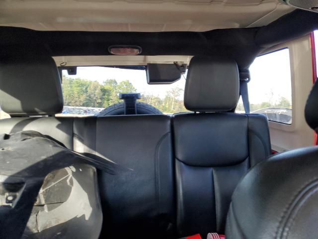 1C4BJWEG4FL756758 - 2015 JEEP WRANGLER U SAHARA RED photo 10