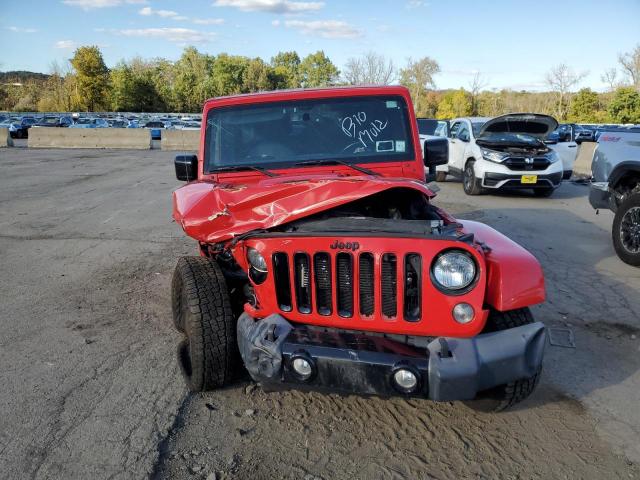 1C4BJWEG4FL756758 - 2015 JEEP WRANGLER U SAHARA RED photo 5