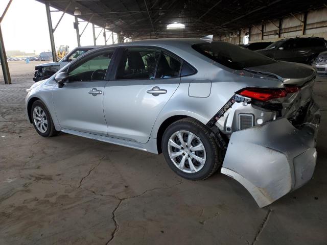 JTDBCMFE0R3043338 - 2024 TOYOTA COROLLA LE 银色 照片 2