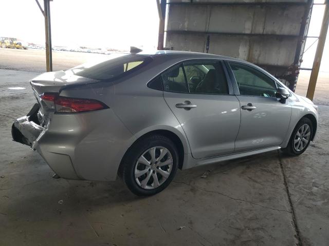 JTDBCMFE0R3043338 - 2024 TOYOTA COROLLA LE 银色 照片 3