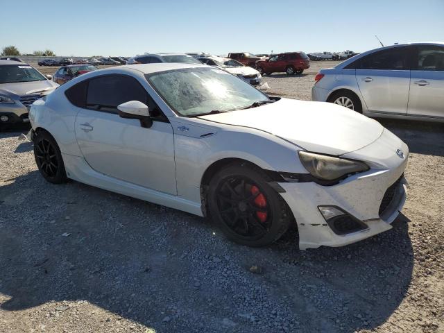 JF1ZNAA17E8703986 - 2014 TOYOTA SCION FR-S WHITE photo 4