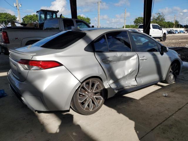 5YFS4MCE7MP076094 - 2021 TOYOTA COROLLA SE 银色 照片 3