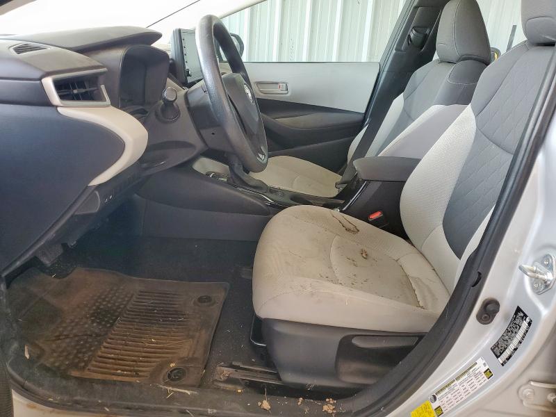 5YFVPMAE8NP282291 - 2022 TOYOTA COROLLA LE 银色 照片 7