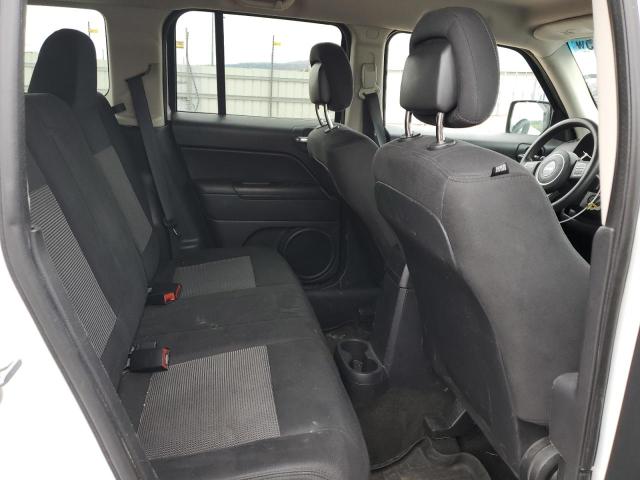 1C4NJRBBXED688644 - 2014 JEEP PATRIOT SPORT WHITE photo 11