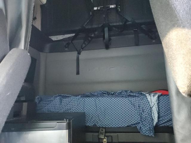 3AKJHHDR3JSJY9387 - 2018 FREIGHTLINER CASCADIA 1 Beyaz fotoğraf 6