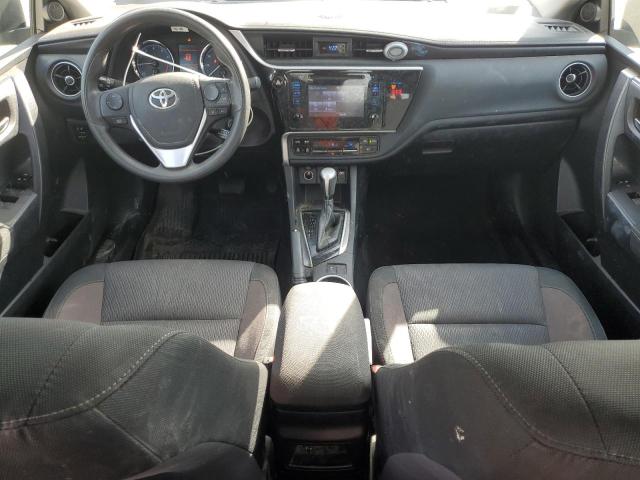 2T1BURHEXJC099452 - 2018 TOYOTA COROLLA L ვერცხლისფერი ფოტო 8