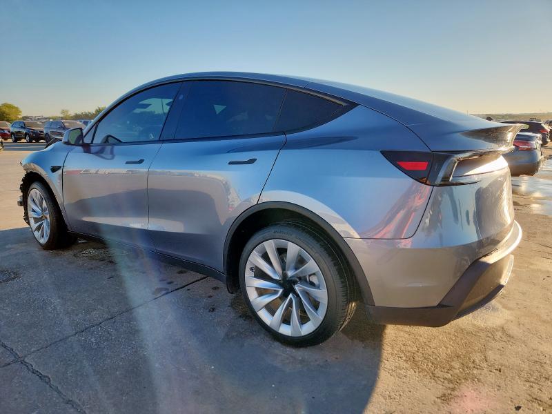 7SAYGDEE3TA413241 - 2026 TESLA MODEL Y GRAY photo 2