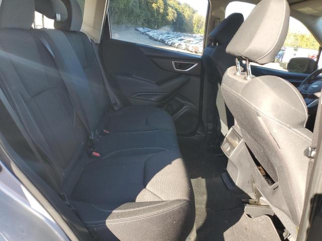 JF2SKADCXLH463929 - 2020 SUBARU FORESTER SILVER photo 11