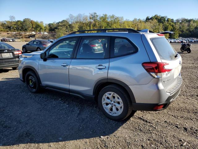 JF2SKADCXLH463929 - 2020 SUBARU FORESTER SILVER photo 2