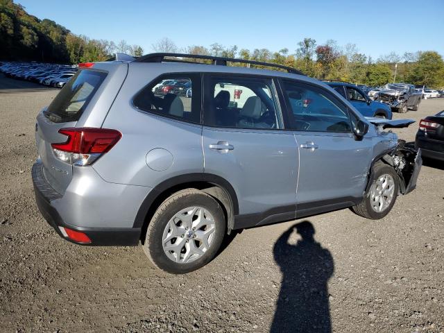 JF2SKADCXLH463929 - 2020 SUBARU FORESTER SILVER photo 3