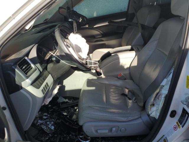 5TDJKRFH3ES065915 - 2014 TOYOTA HIGHLANDER XLE WHITE photo 7