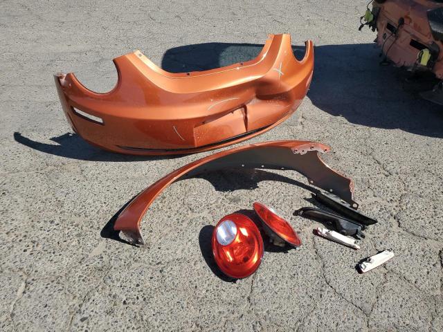 3VWRW3AGXAM034218 - 2010 VOLKSWAGEN NEW BEETLE ნარინჯისფერი ფოტო 12