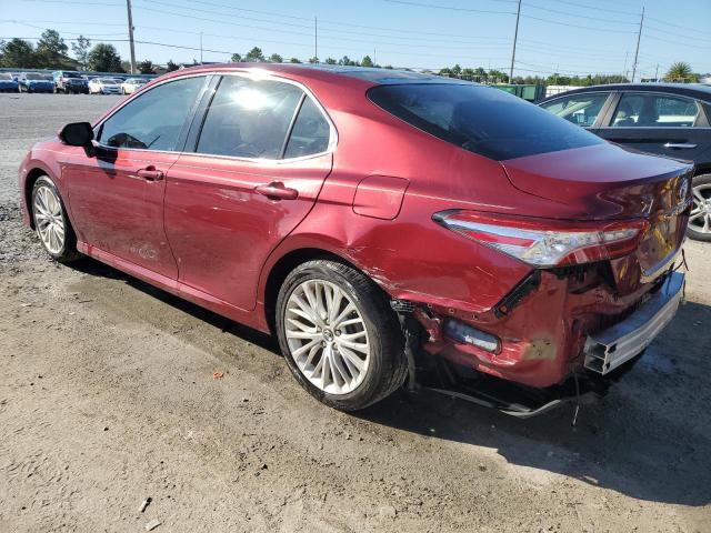 4T1B11HKXJU657749 - 2018 TOYOTA CAMRY L 红色 照片 2