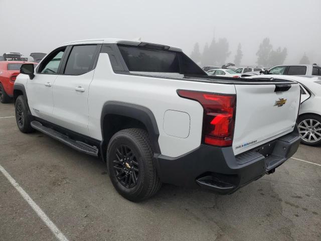 1GC10UED1RU201421 - 2024 CHEVROLET SILVERADO WHITE photo 2