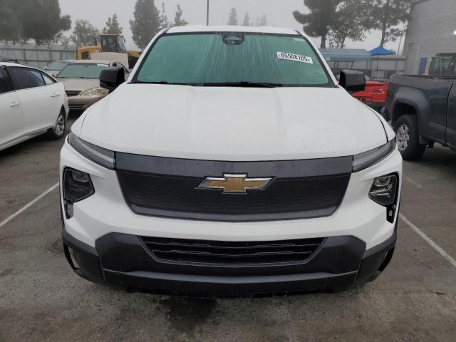 1GC10UED1RU201421 - 2024 CHEVROLET SILVERADO WHITE photo 5