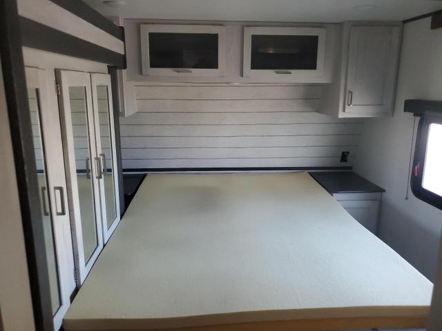 4YDFSTM27N1530367 - 2022 KEYSTONE SPRINTER BLACK photo 5