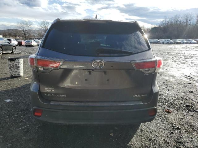5TDJKRFH5GS273457 - 2016 TOYOTA HIGHLANDER XLE 灰色 照片 6