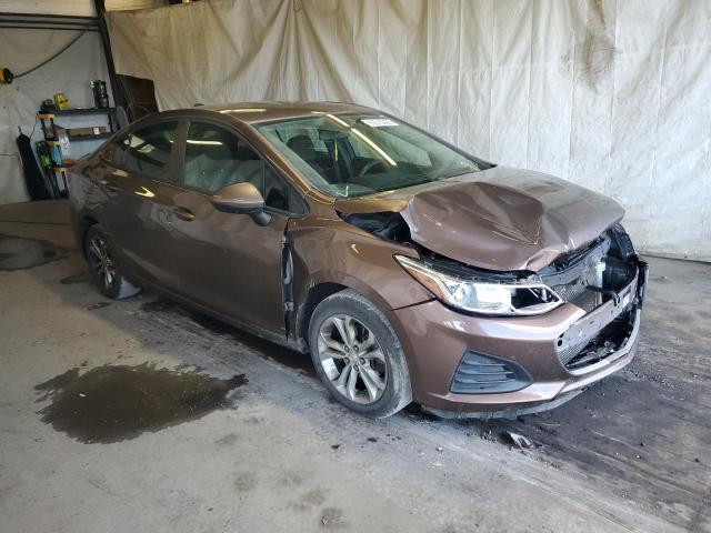 1G1BC5SMXK7118900 - 2019 CHEVROLET CRUZE LS TAN photo 4